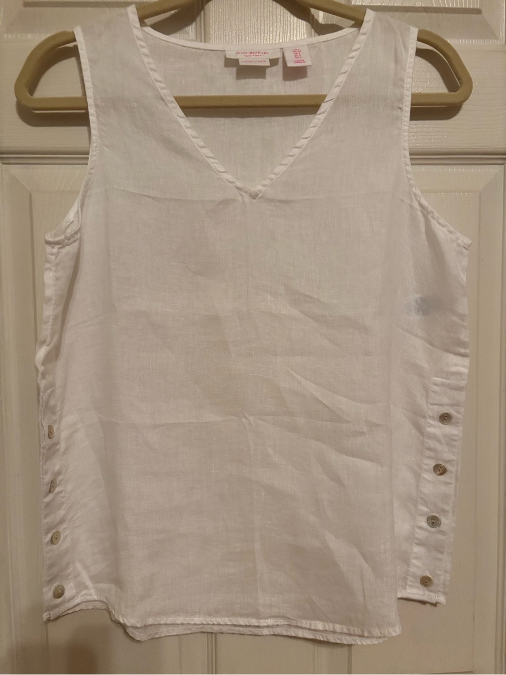NWOT Isaac Mizrahi White 100% Linen V-Neck Sleeveless Tank, Size S